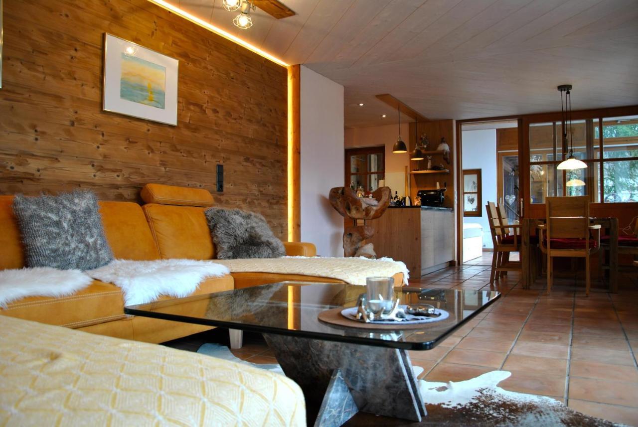 Aparthaus Am Walde & Appartement Sonnenseite بارثولومابيرغ المظهر الخارجي الصورة